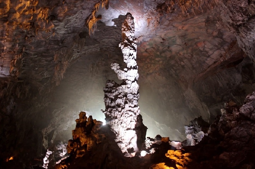 The giant stone pillars in Dau Go Cave.